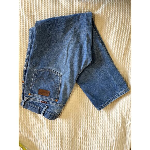 Wrangler Relaxed Fit Destressed Straight Leg High Waisted Western Wear Jeans 31 - Picture 9 of 14